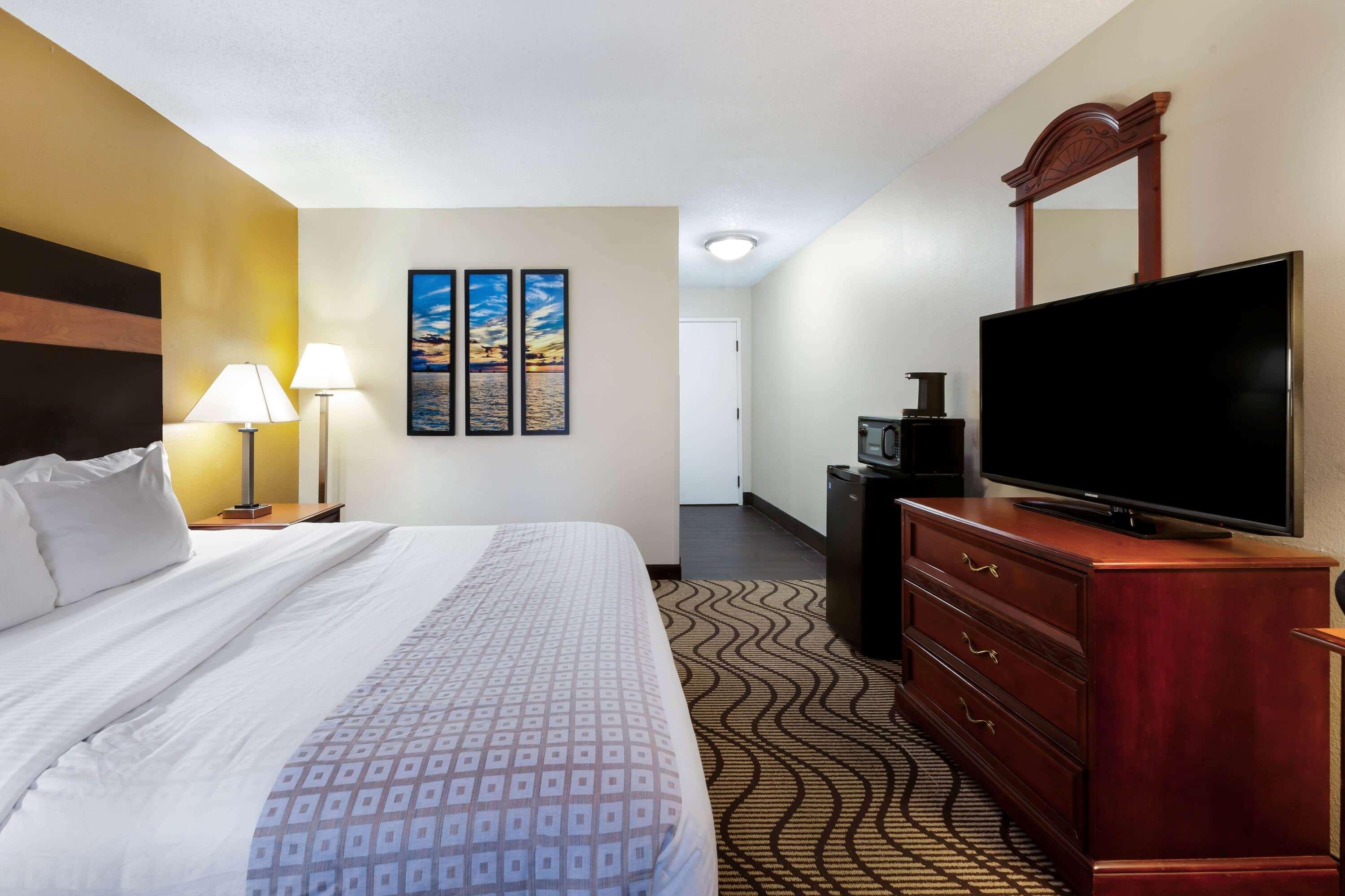 La Quinta Inn By Wyndham Sandusky Near Cedar Point Esterno foto