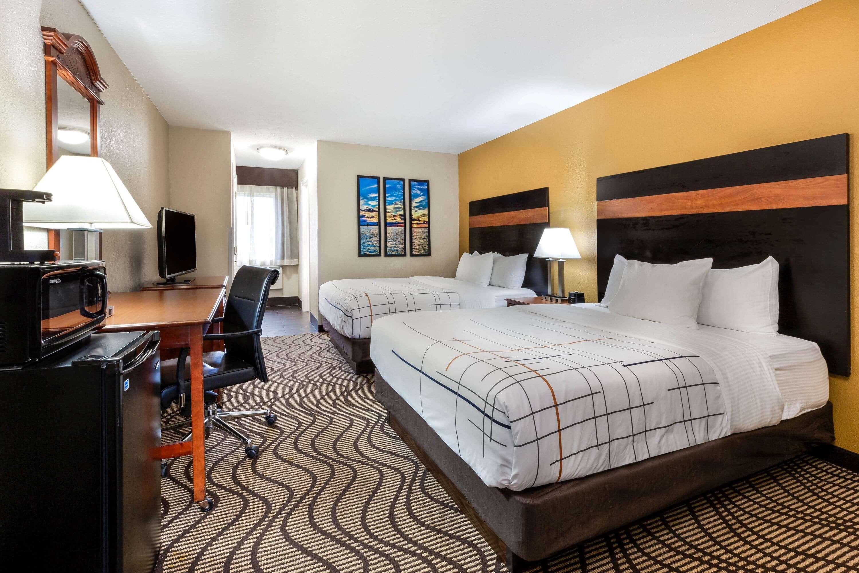 La Quinta Inn By Wyndham Sandusky Near Cedar Point Esterno foto