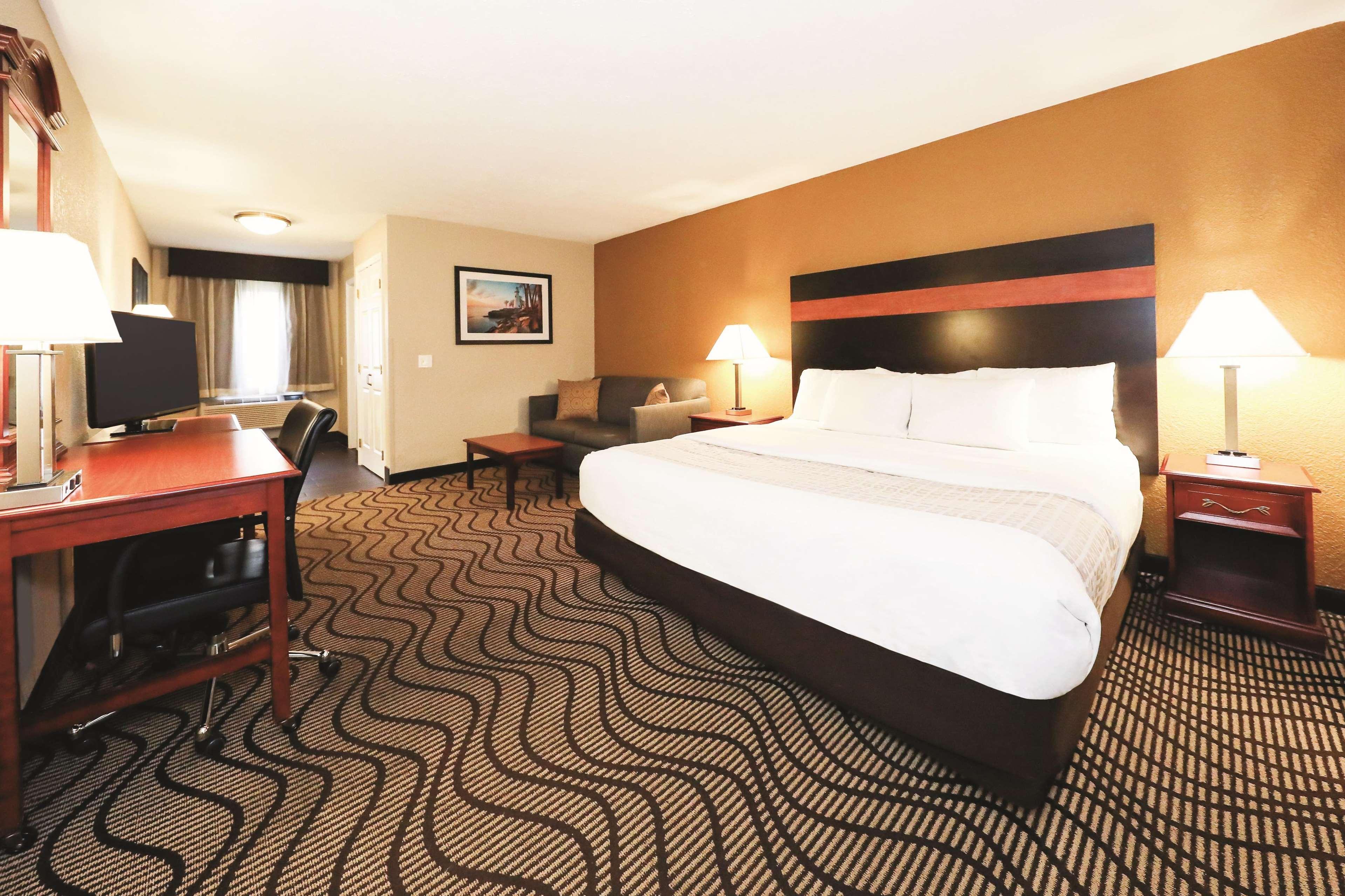La Quinta Inn By Wyndham Sandusky Near Cedar Point Esterno foto