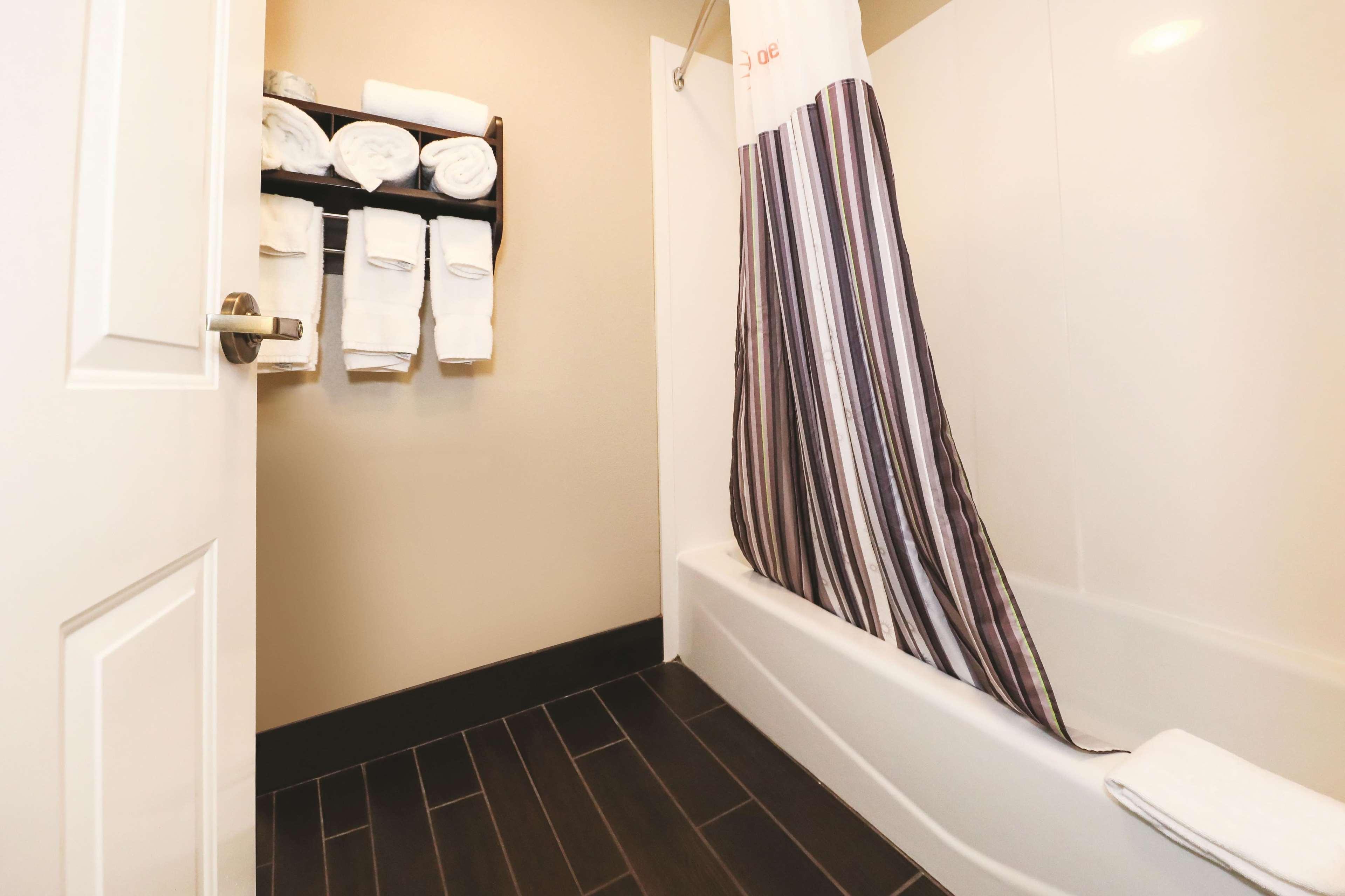 La Quinta Inn By Wyndham Sandusky Near Cedar Point Esterno foto