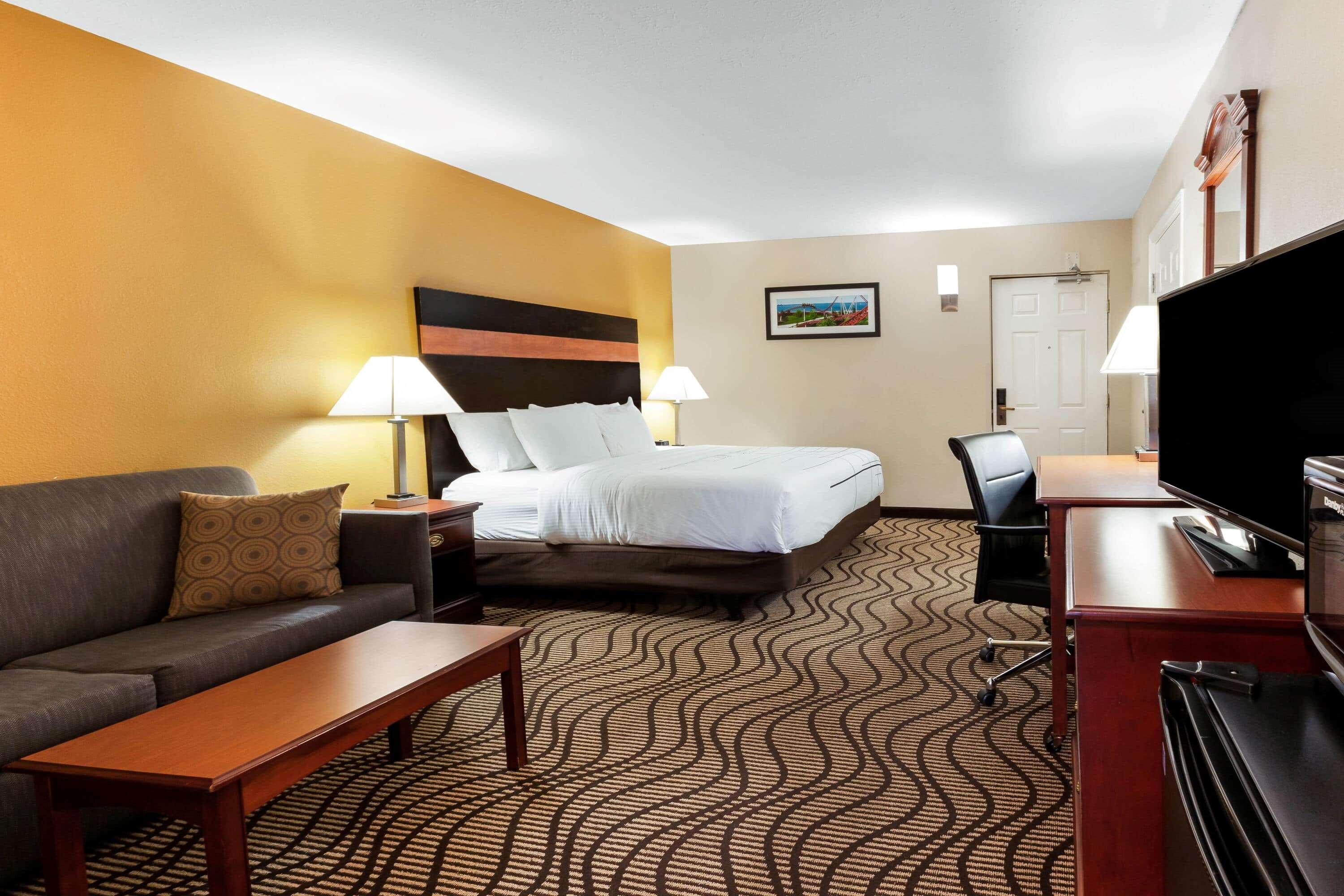 La Quinta Inn By Wyndham Sandusky Near Cedar Point Esterno foto