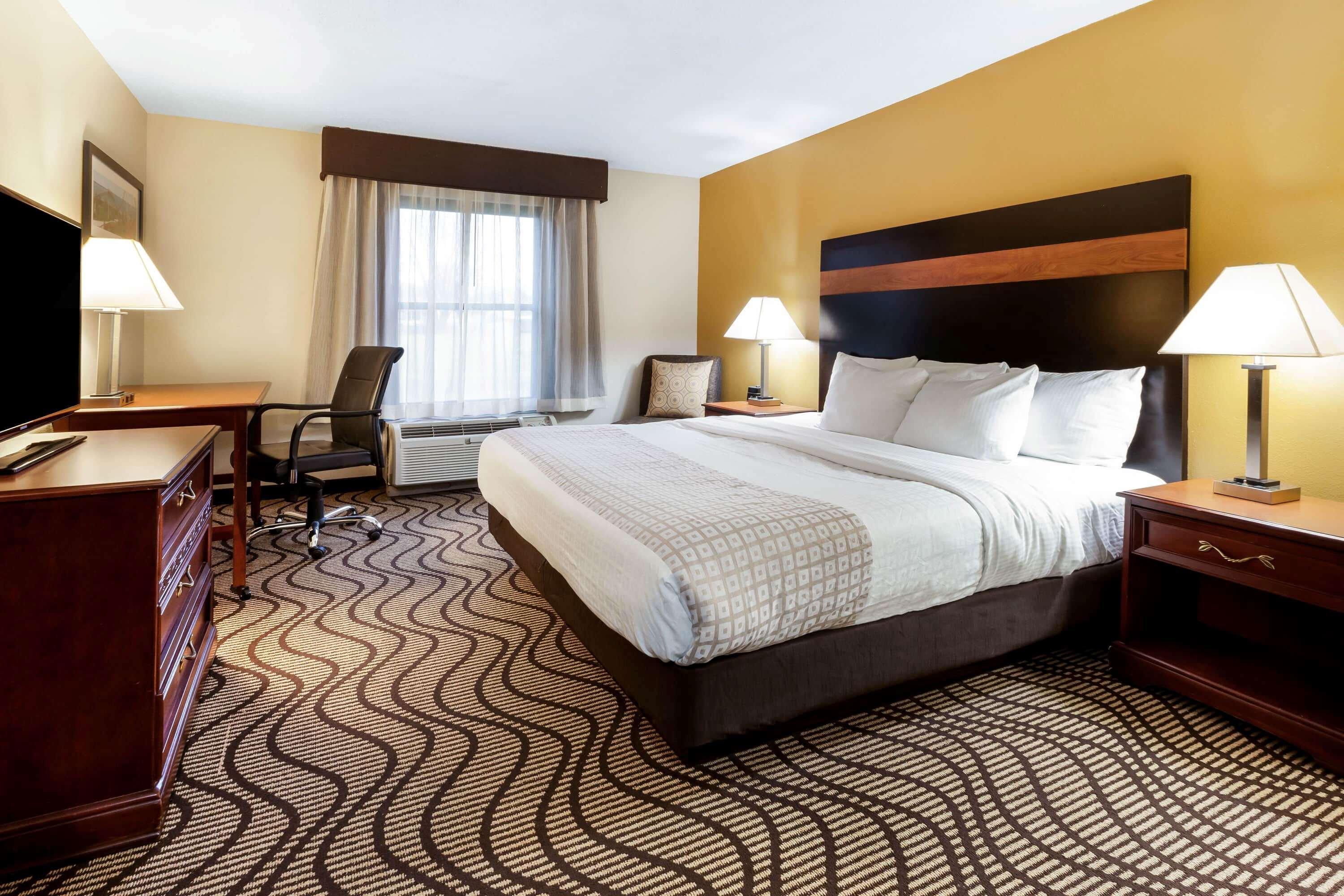 La Quinta Inn By Wyndham Sandusky Near Cedar Point Esterno foto