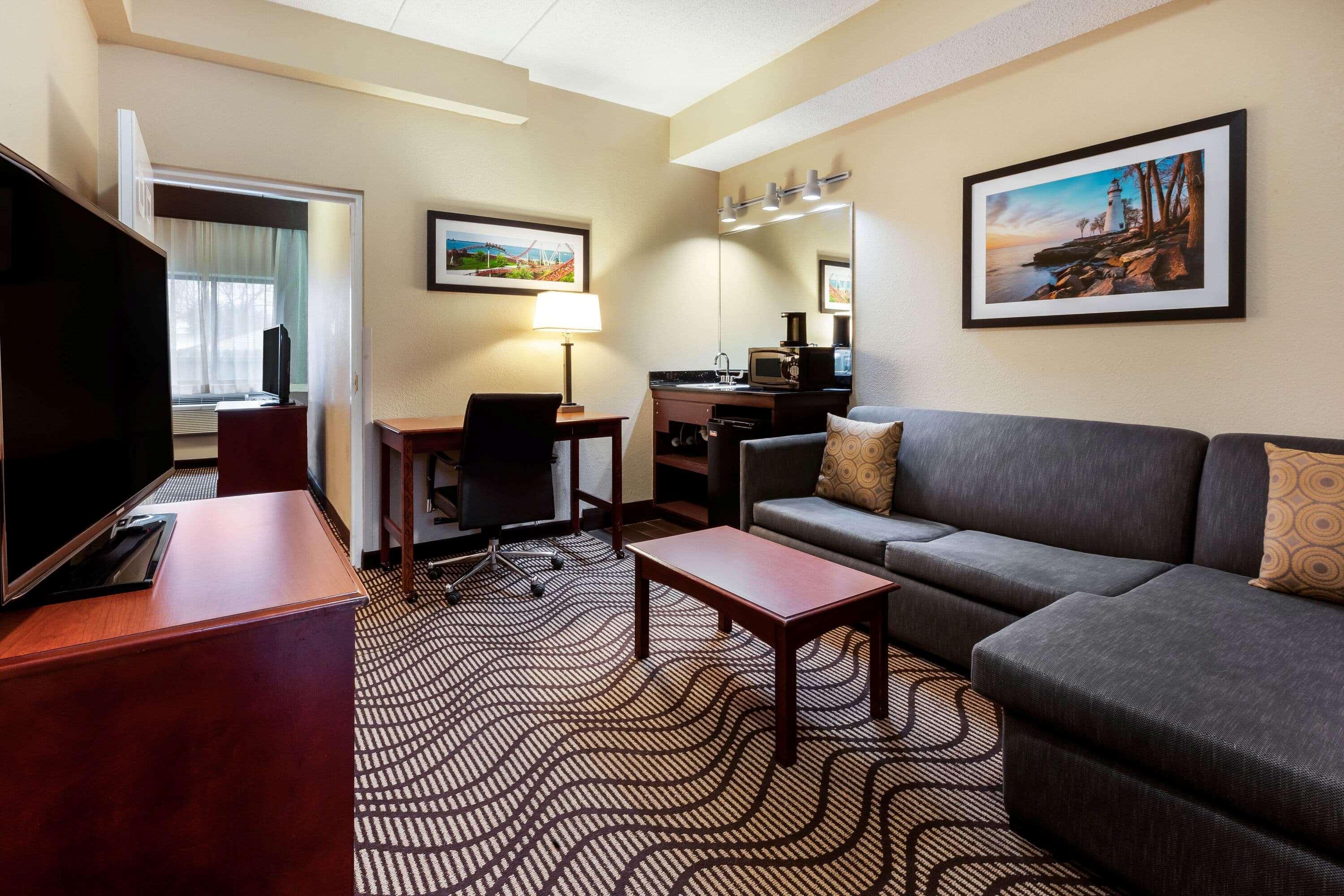 La Quinta Inn By Wyndham Sandusky Near Cedar Point Esterno foto