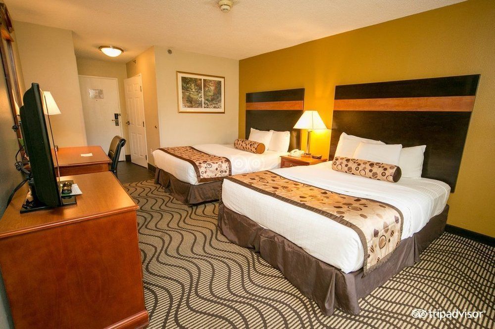 La Quinta Inn By Wyndham Sandusky Near Cedar Point Esterno foto