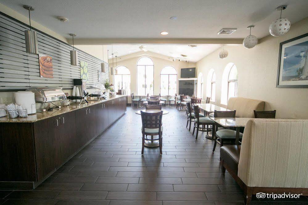 La Quinta Inn By Wyndham Sandusky Near Cedar Point Esterno foto